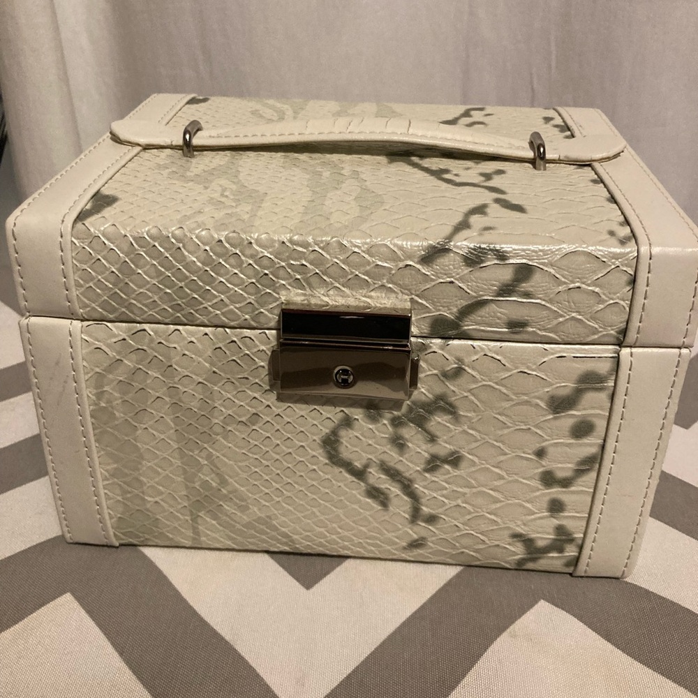 Tuscan Designs Jewelry Box